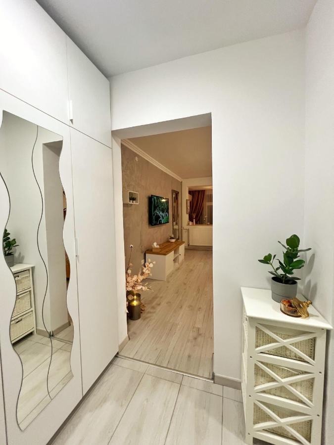 Studio 118 - A Luxury Place,10Min Walk To City Center Temešvár Exteriér fotografie